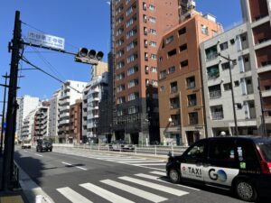 市谷薬王寺町の信号